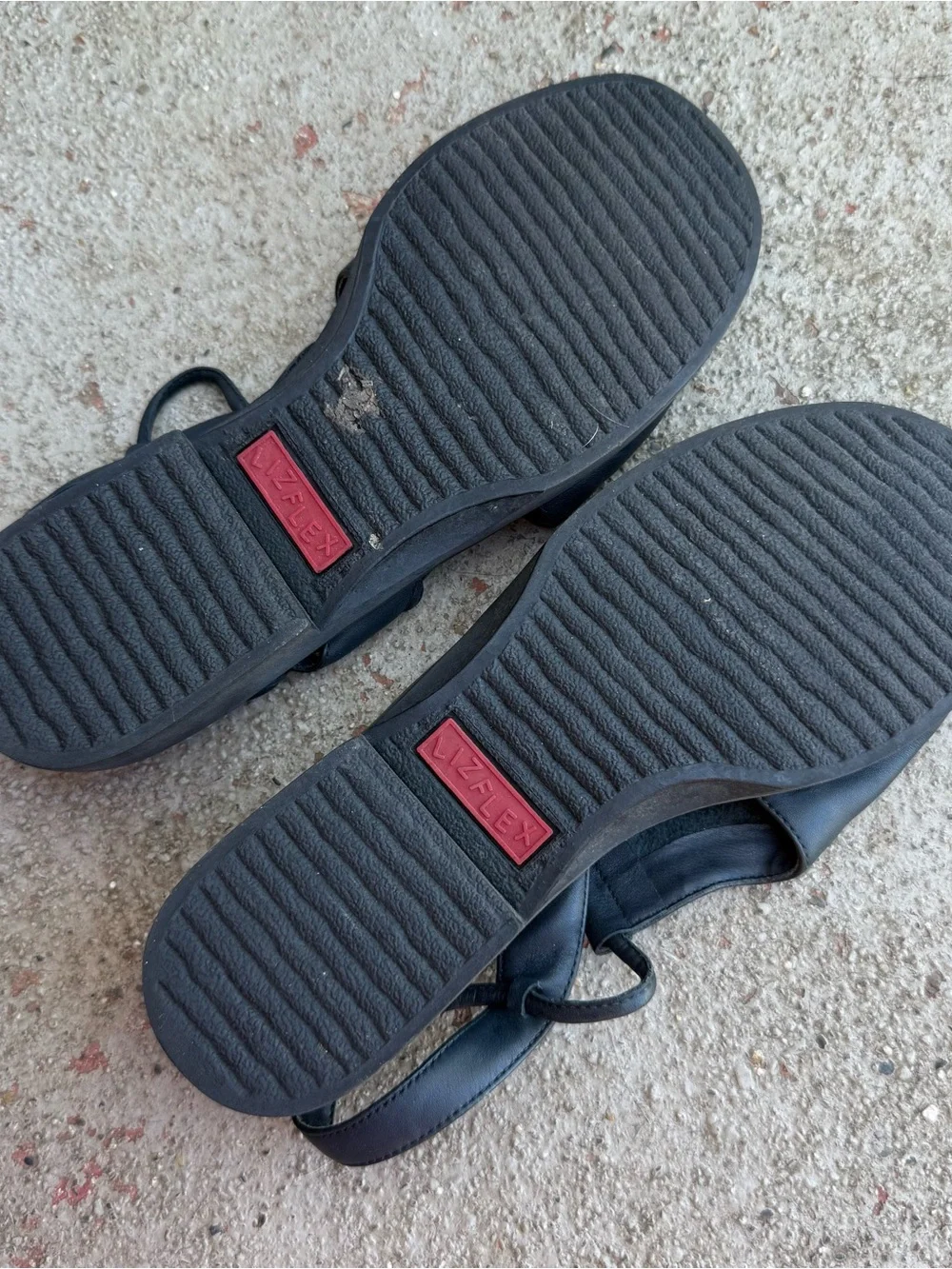 Liz Claiborne liz claiborne